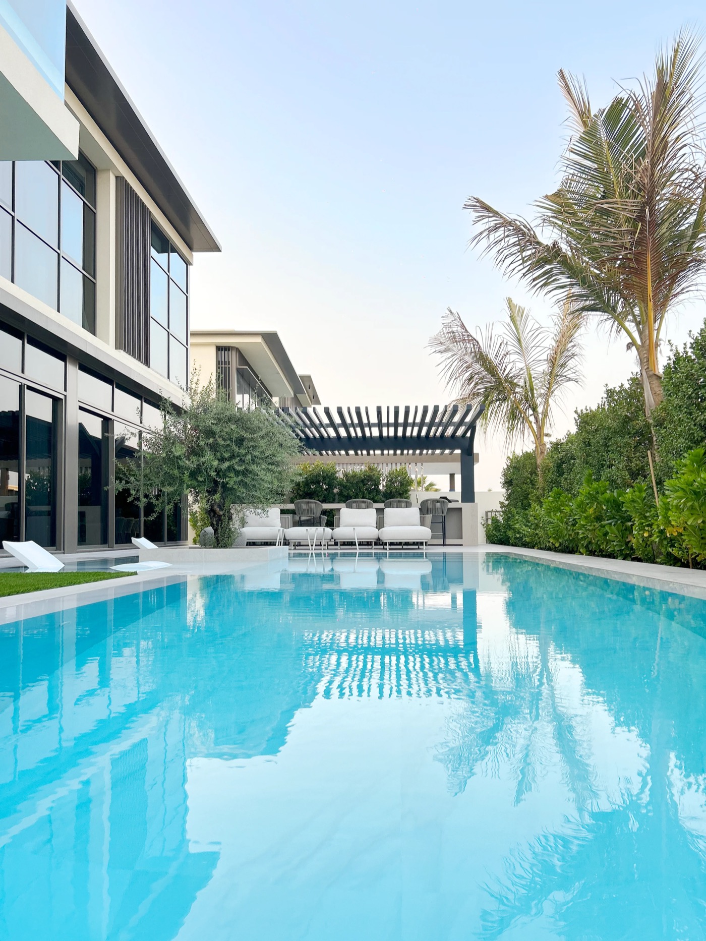 Dubai Hills, Golf Place Pool & Landscape