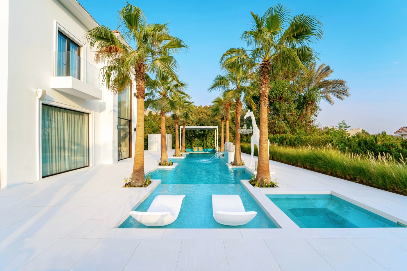 Jumeirah Islands Pool & Landscape
