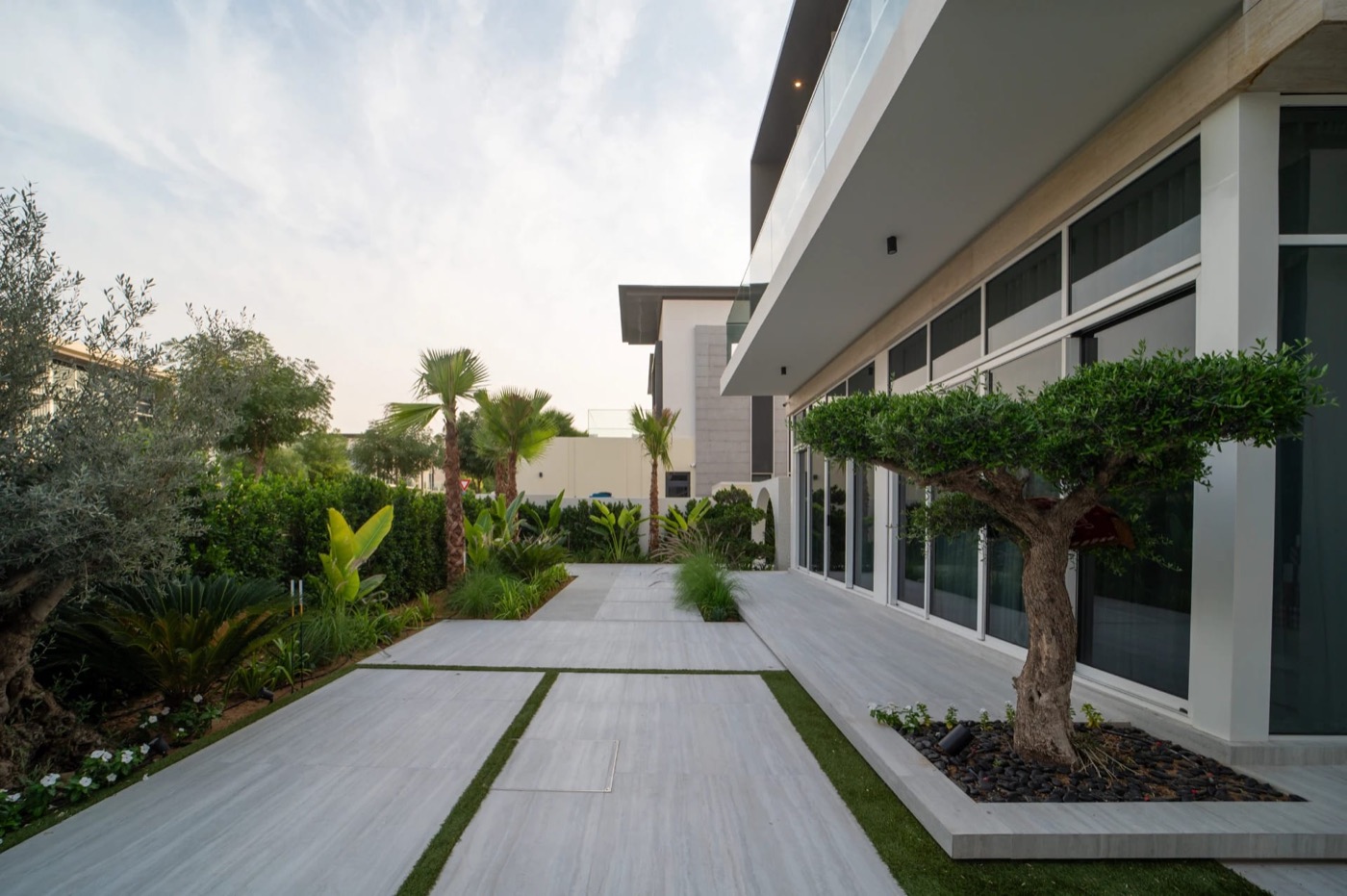 Dubai Hills - Luxury Resort Style Villa