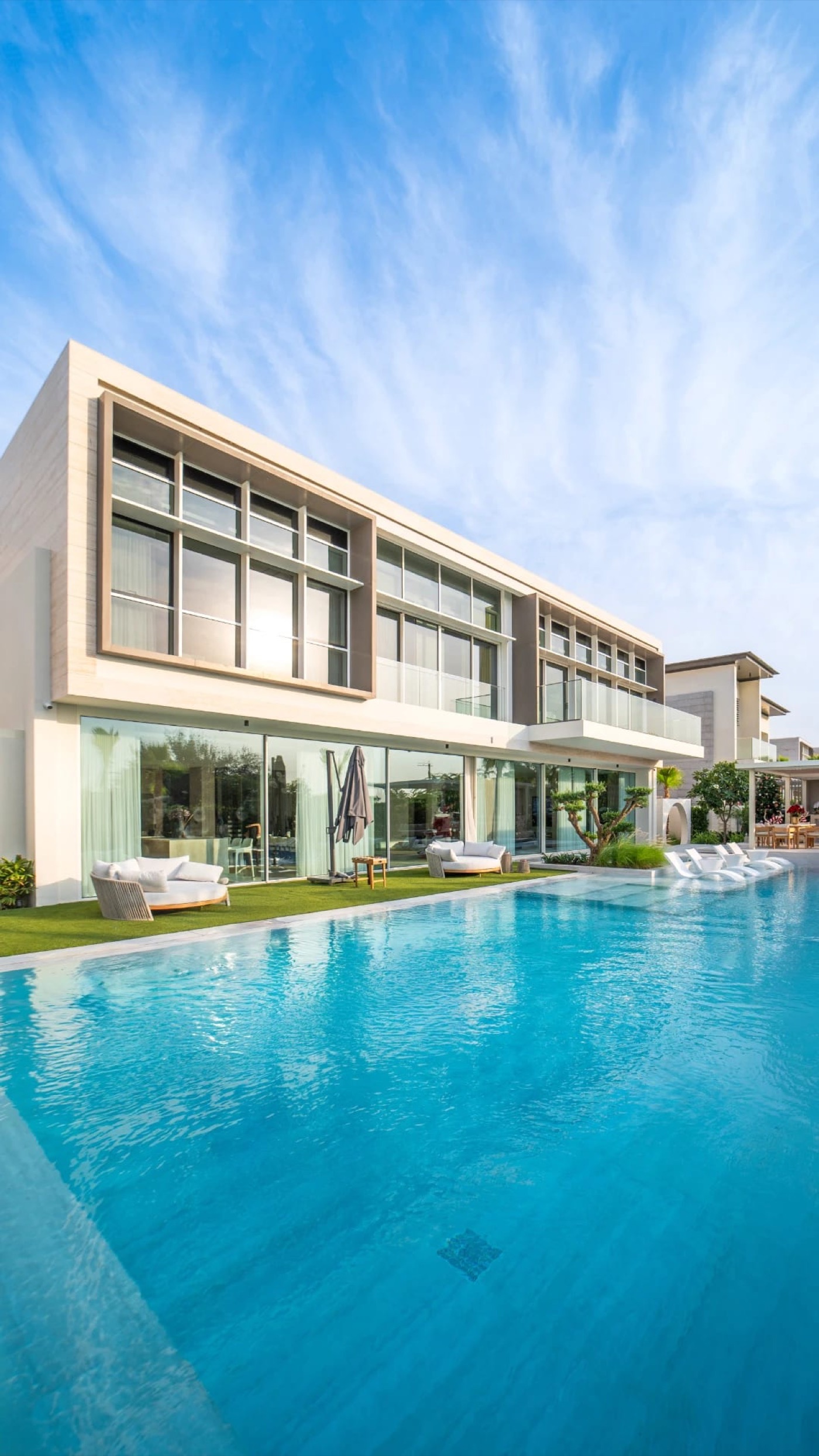Dubai Hills - Luxury Resort Style Villa