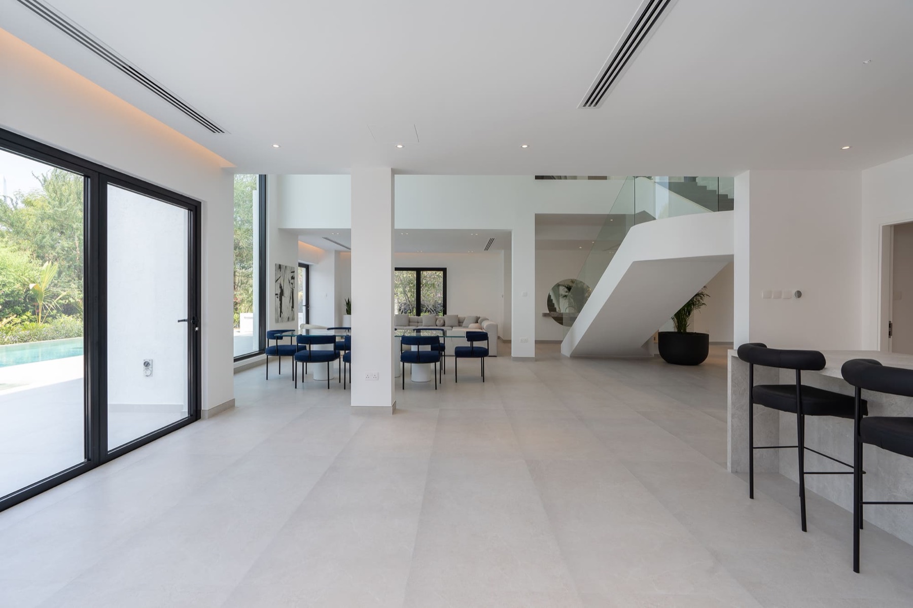 Entertainment Foyer